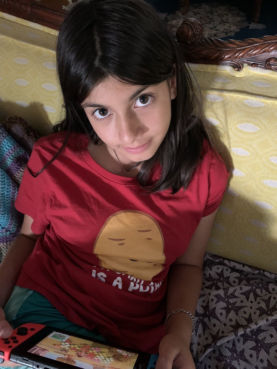 profdesai's tweet image. No photos at the office today for @science_a_thon #DayOfScience , #NewChairLife Monday’s (well the whole week…) are often admin meeting and email heavy, but I do like to come home to this 🥔 at the end (though a dinner mtg awaits…)