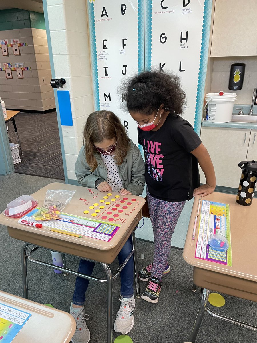 Mmhappold's tweet photo. Great lesson in third grade @stephsargent44 The students tackled the distributive property by using manipulatives to help aid their learning and make abstract concepts more concrete. @Dist158 @Martin_Huskies https://t.co/8ZZAoTW0bw