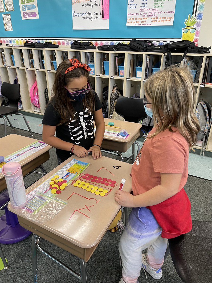 Mmhappold's tweet photo. Great lesson in third grade @stephsargent44 The students tackled the distributive property by using manipulatives to help aid their learning and make abstract concepts more concrete. @Dist158 @Martin_Huskies https://t.co/8ZZAoTW0bw