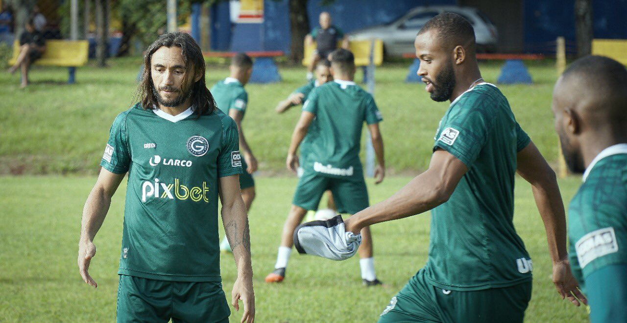 Sem desfalques, Goiás finaliza os treinos em Londrina para o duelo diante do Tubarão. Foto: Fernando Lima/Goiás E.C.