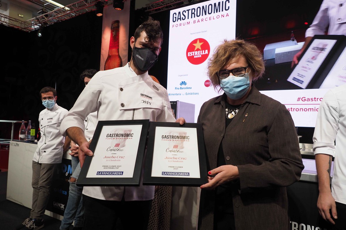 gastronomicfbcn's tweet photo. 🏆 Joseba Cruz, chef de Le Clandestino (Navàs), ha sido galardonado con el premio #Cuiner2021 y también ha recibido el reconocimiento del cocinero más sostenible de entre los 6 finalistas!

¡Enhorabuena, Joseba Cruz! 🙌

#GastronomicFBCN21 https://t.co/BPrU39xDgV