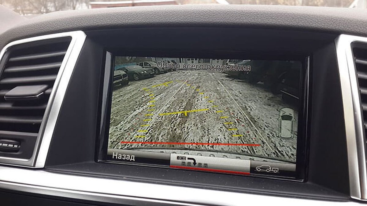 Динамические линии на камере заднего вида