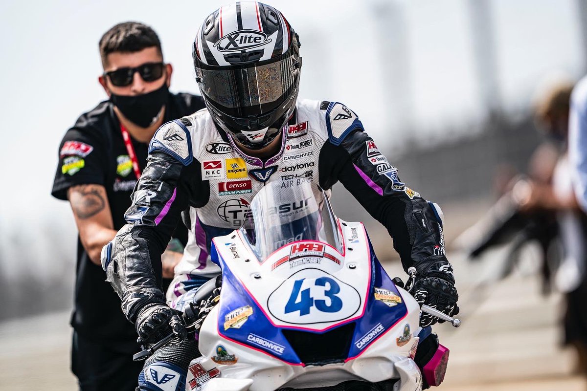 H43Team's tweet photo. Ponemos rumbo al @circuitvalencia ‼️

Entramos en semana de carreras con la penúltima ronda del ESBK, en un lugar en el que hemos conseguido buenos resultados en años anteriores. Estamos listos y vamos a pelear en cada sesión por ser los mejores 🤘🏼 https://t.co/dBHIZBdATA