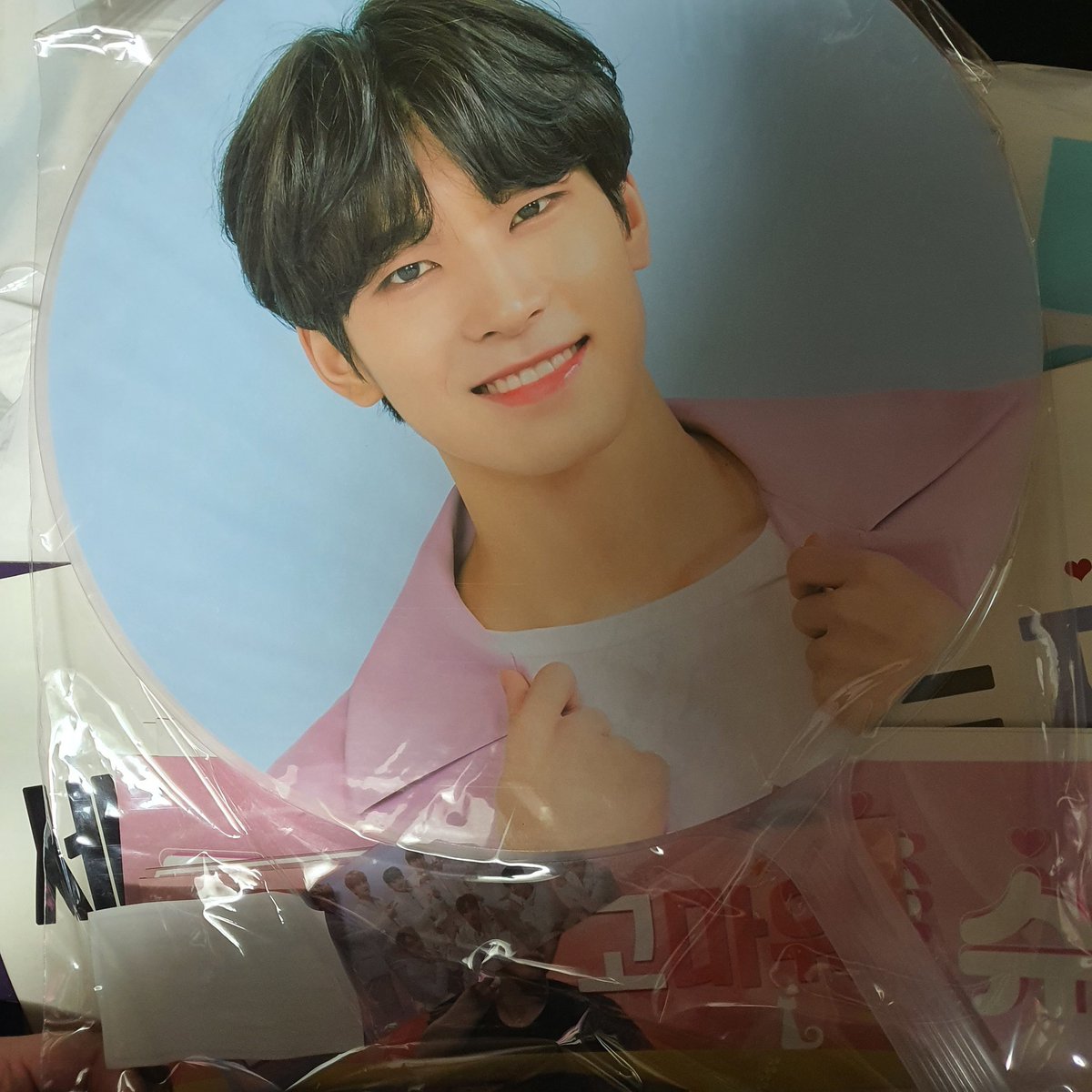 svt17_data's tweet photo. 세븐틴 원우 호시 우치와 이미지피켓
모두 비닐도 안 뜯은 새상품입니다.
디엠주세요 https://t.co/80SIMDBYap

ㅅㅊㅇ세븐틴 최승철 윤정한 홍지수 문준휘 권순영 전원우 이지훈 서명호 김민규 이석민 부승관 최한솔 이찬
에스쿱스 정한 조슈아 준 호시 원우 우지 디에잇 민규 도겸 승관 버논 디노