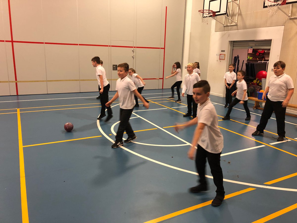 DreghornPrimary's tweet image. Primary 5 had a blast back in the gym hall....first time for 18 months!! #changesarecoming #activefun