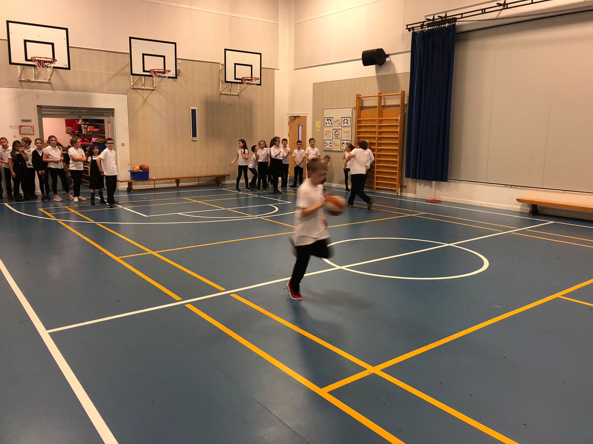 DreghornPrimary's tweet image. Primary 5 had a blast back in the gym hall....first time for 18 months!! #changesarecoming #activefun