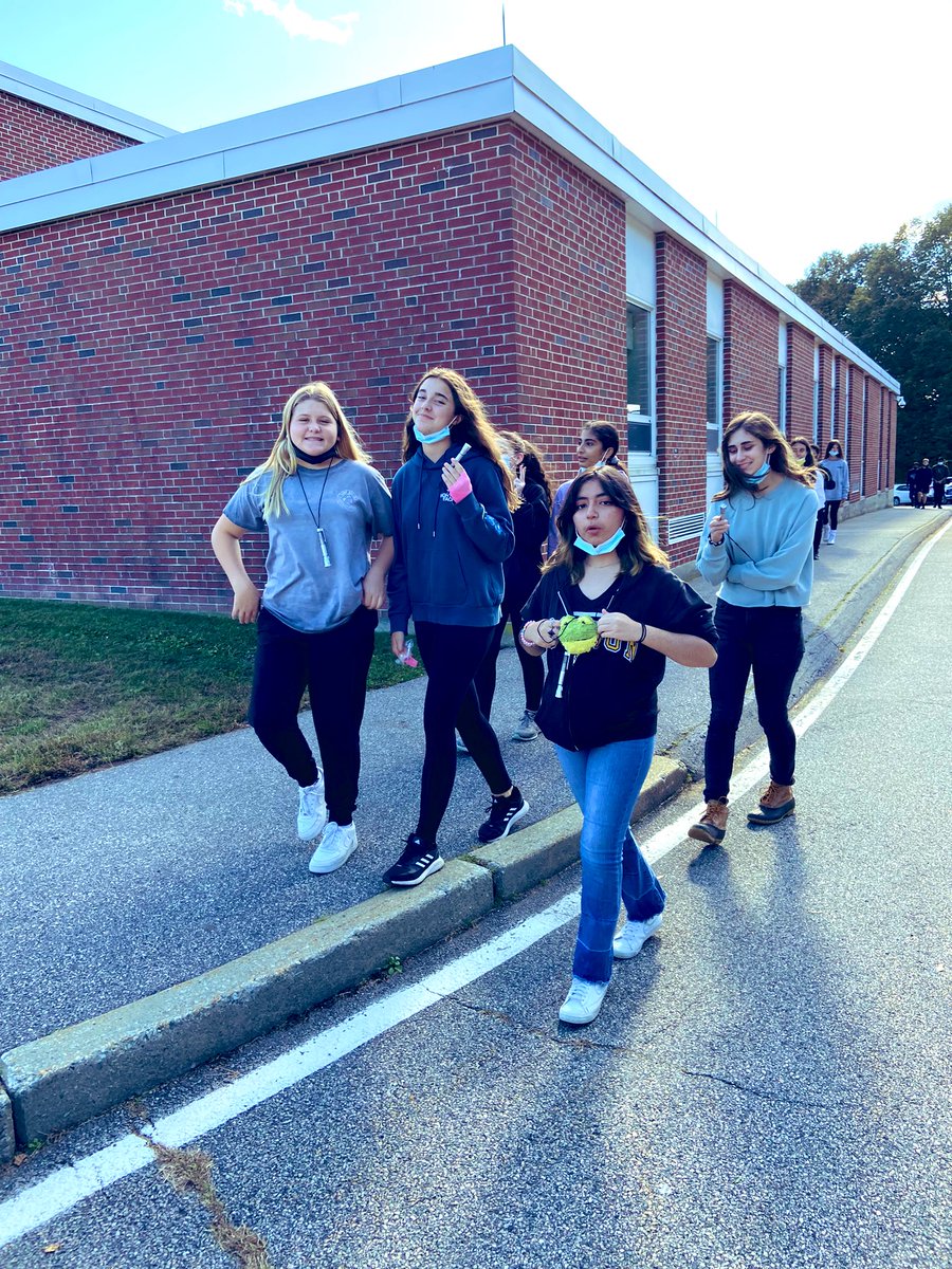 Great first day visiting <a href="/MedfieldOutrch/">Medfield Outreach</a> ! 8th graders toured, learned about services and played a trivia game! #bmsed #medfieldps #substanceuseprevention <a href="/MedfieldCares/">Medfield Cares About Prevention - MCAP</a> <a href="/BlakeWellness/">Blake Wellness</a>