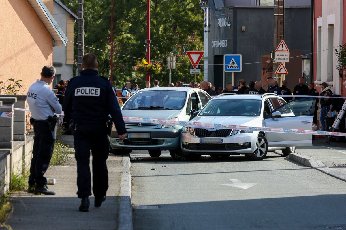 lestrepublicain's tweet photo. Territoire de Belfort. Homme abattu par les gendarmes à #Danjoutin : son arme était chargée à blanc
▶️https://t.co/9UtQOEibhE https://t.co/eCfapQ950J