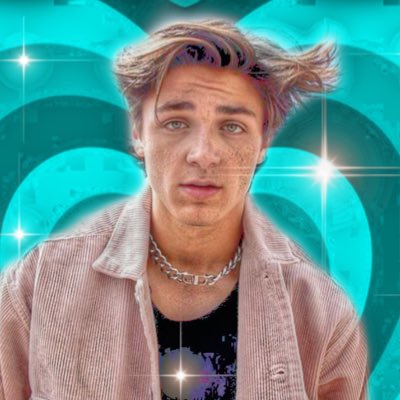 ALovers2020's tweet photo. #NewProfilePic https://t.co/PvuP7C6sEB