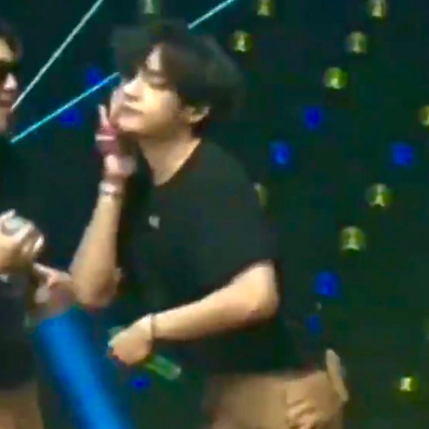 JKRV24's tweet image. ขอหนูปะแป้งแปปนุง                         เสร็จยะ