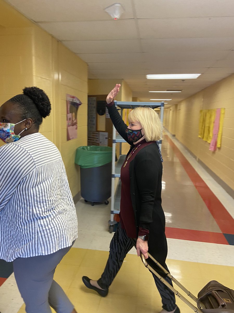 JPRyonES's tweet photo. The Kathy B. Literacy Train is rolling through @JPRyonES  this week. Our new teachers are fortunate to have her modeling for them. https://t.co/tjMRN1gEeg