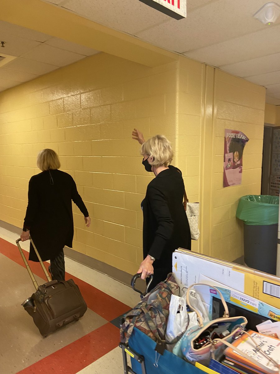 JPRyonES's tweet photo. The Kathy B. Literacy Train is rolling through @JPRyonES  this week. Our new teachers are fortunate to have her modeling for them. https://t.co/tjMRN1gEeg