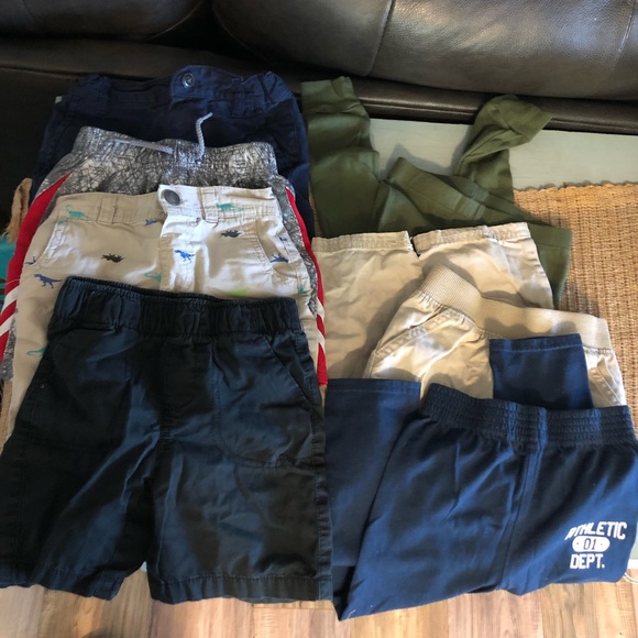 MamasEmerald's tweet photo. So good I had to share! Check out all the items I'm loving on @Poshmarkapp #poshmark #fashion #style #shopmycloset #hotouch #thechildrensplace #nike: https://t.co/G0Dpq8yzkc https://t.co/8Mv9IWEZV2