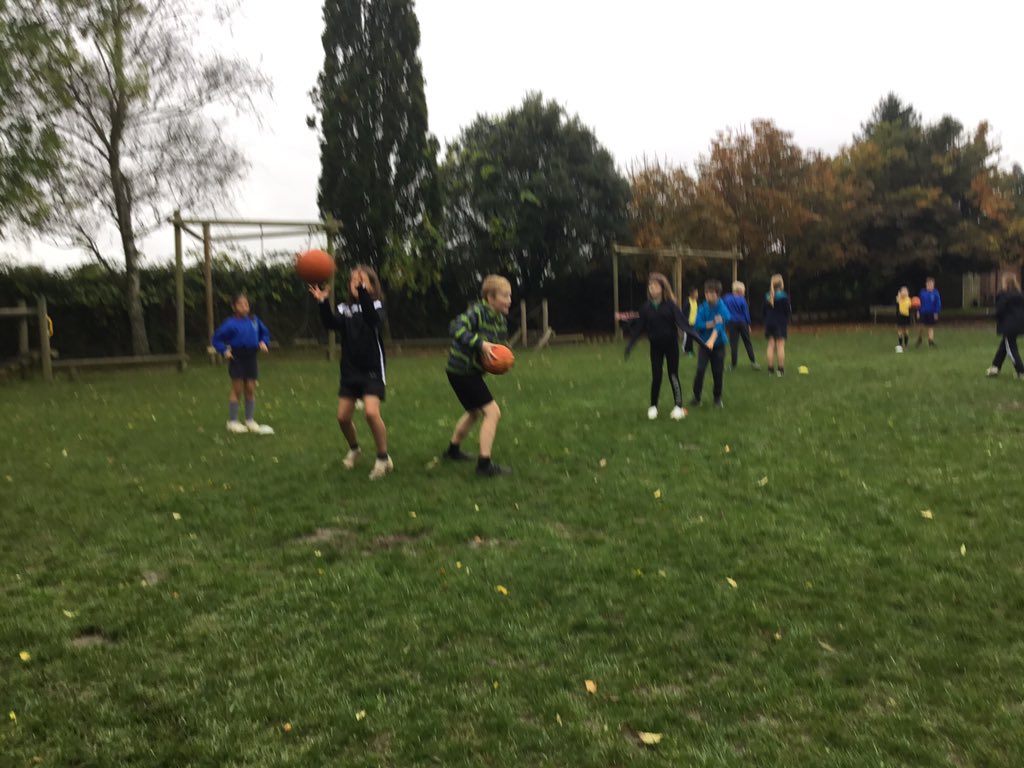MrsFWren's tweet photo. Some very impressive defensive skills in our netball session for PE today! Plus excellent teamwork βcutting the cabbageβ!.....ask your children to explain! We canβt wait for our mini house tournament tomorrow! #teamwork #netballskills #high5netball ππͺπ» @w_woodborough https://t.co/yUCg5dm6Iy