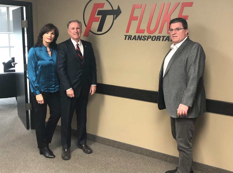 BayObserver's tweet photo. Two local views of the supply chain and human resource crisis COVID has created https://t.co/oRJS3SYRdQ via @bayobserver #Hamont #BurlON #Fox40 #FlukeTransport ##RonFoxcroft #SteveFoxcroft #COVID19 #SupplyChainCrisis https://t.co/smJYPjdmXP