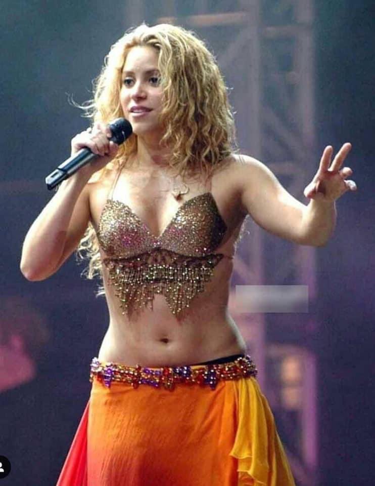 GirlsLikeYou29's tweet photo. Majestic ❤️❤️ #shakira #love #sexy https://t.co/pQihcU6SCd