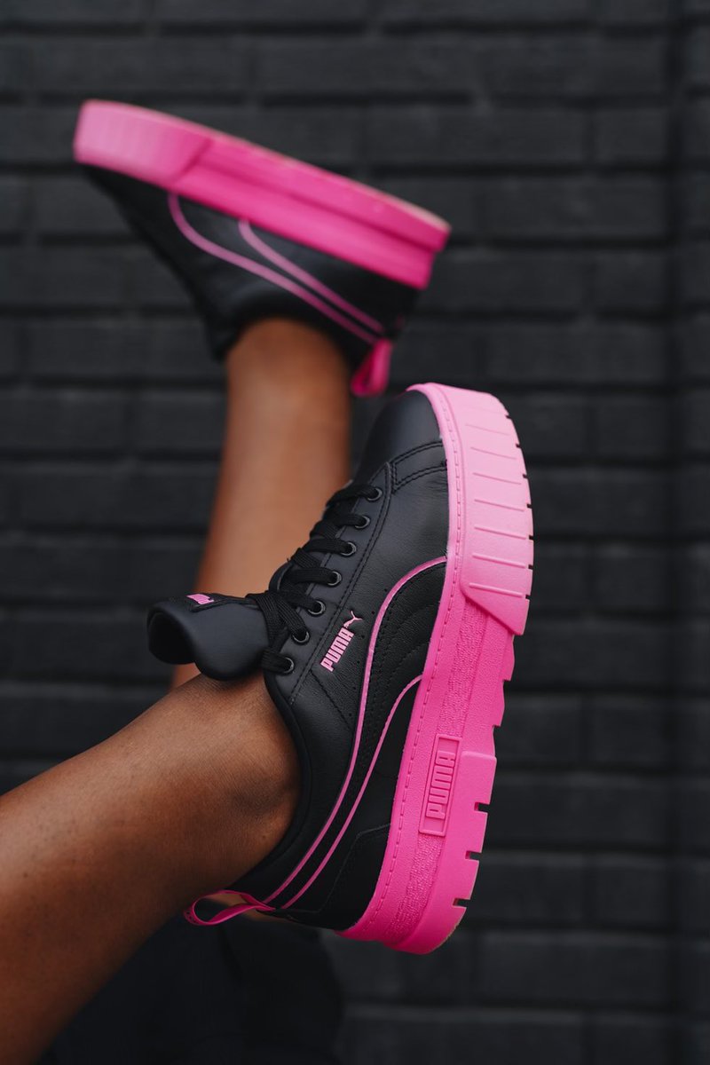 SocialNTheCity's tweet photo. Partnering w @PUMA for #BreastCancerAwareness. For every IG story shared with the hashtag #SheMovesWithPurpose, they will donate $1 to @barbells_usa to improve life + outcome of individuals impacted by breast cancer. 

watch here, https://t.co/TIzFAeR6gP

📸@WIMMROW #pumapartner https://t.co/KbuDdvaYdK