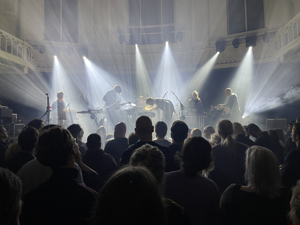 Pleaustar's tweet photo. Toch maar gegaan. #notwist https://t.co/FBzGjbCl9D