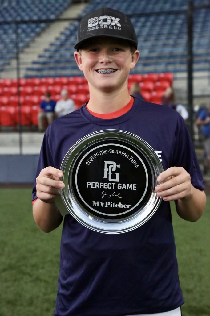 BattersBox's tweet photo. Huge congrats to Batters Box Platinum 15U on going 5-0 and winning the Perfect Game Fall Finale @USAStadium @PG_Tennessee 

⚾️Tanner Bridgewater 2025 P Desoto Central MVPitcher

⚾️Houston Green 2024 SS  Center Hill MVP

#reptheBox #BoxBoys #Champs 🏆 https://t.co/o2B4CogiNX