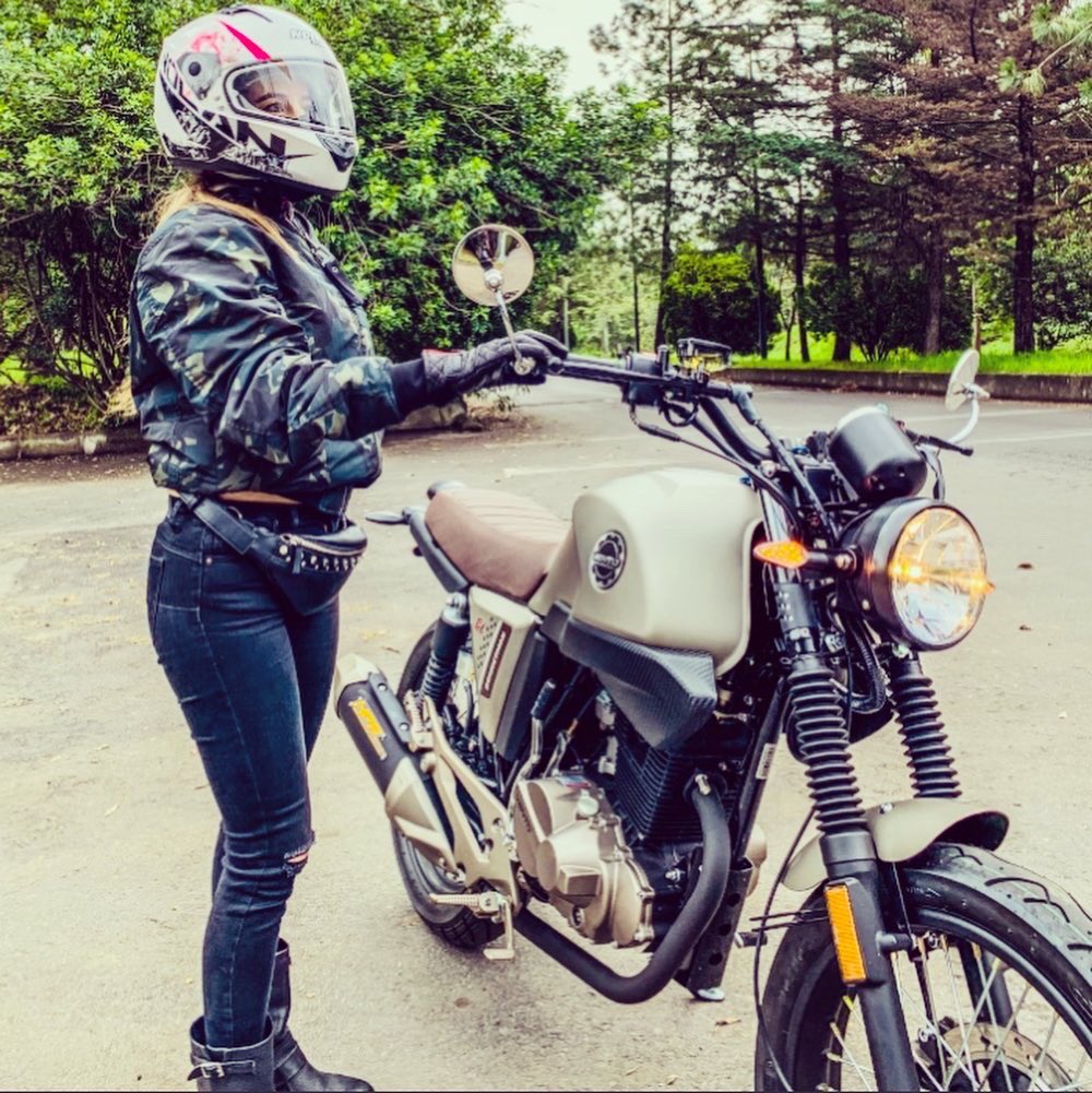 danglamrock's tweet photo. Vive el hoy, el momento, el ahora
#caferacer #rocket #bikerlife #bikergirl #girl #caferacers #caferacerstyle #stylelife #caferacersofinstagram #motogirl #motorcyclelife #rockergirls #enjoylife #happiness #forest #naturelovers #hardrock #onlygoodvibes #nolanhelmet #born2ridemx https://t.co/QqhLpdgoTn