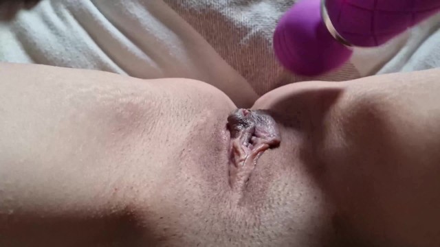You've been asking... new video up on PornhubModels: https://t.co/vphHhsenDI https://t.co/nTKM3XqFeR
