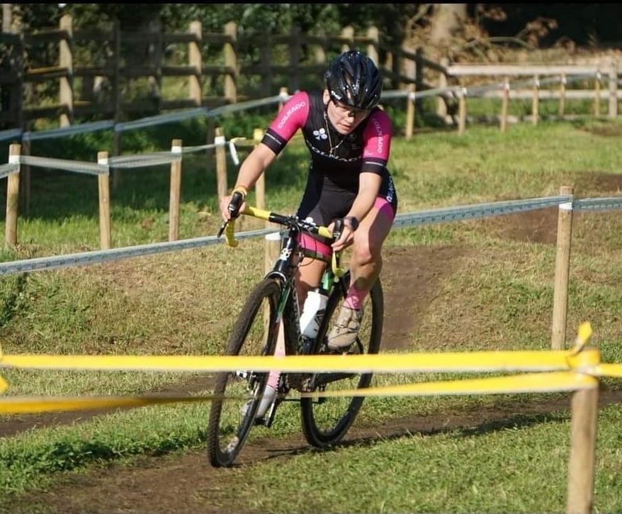 teamoffroadcol's tweet photo. Saturday @zelie_grx became 10th en first junior, @luciiie_francois became 16th. And @corentin_djn 29th at Moerbeke.

Sunday at Eversel @luciiie_francois &amp; @zelie_grx became 16th &amp; 17th. @corentin_djn  became 12th and @jarnedemeyer dnf after an offday. https://t.co/wVUJybalBs