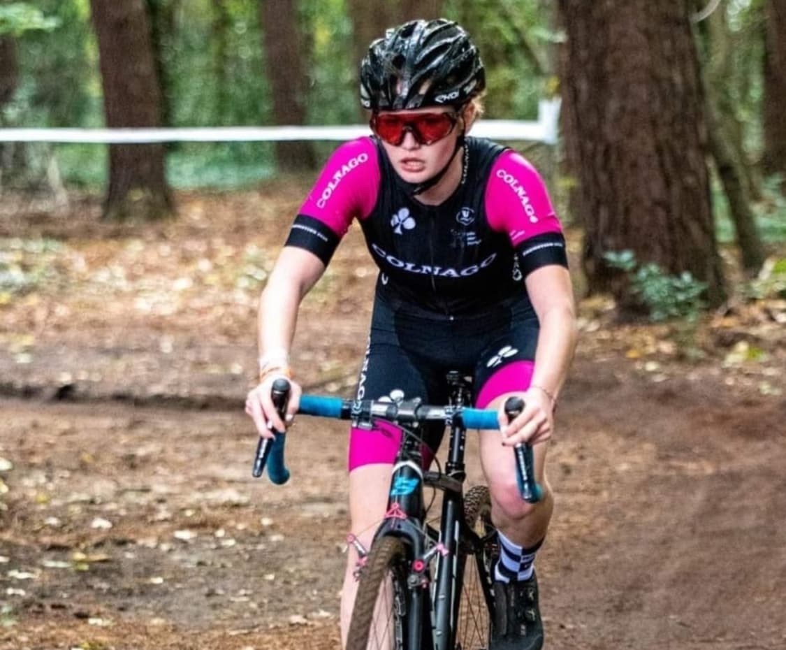 teamoffroadcol's tweet photo. Saturday @zelie_grx became 10th en first junior, @luciiie_francois became 16th. And @corentin_djn 29th at Moerbeke.

Sunday at Eversel @luciiie_francois &amp; @zelie_grx became 16th &amp; 17th. @corentin_djn  became 12th and @jarnedemeyer dnf after an offday. https://t.co/wVUJybalBs