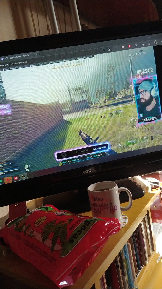 MarcusMuller_'s tweet photo. Cafezinho @3coracoes, pipoquinha e a live mais peidiada dos lindos @TheDarknessPGDM e @sra_maravilha
#pgdm #pgdmara https://t.co/6LL9G2BQfM