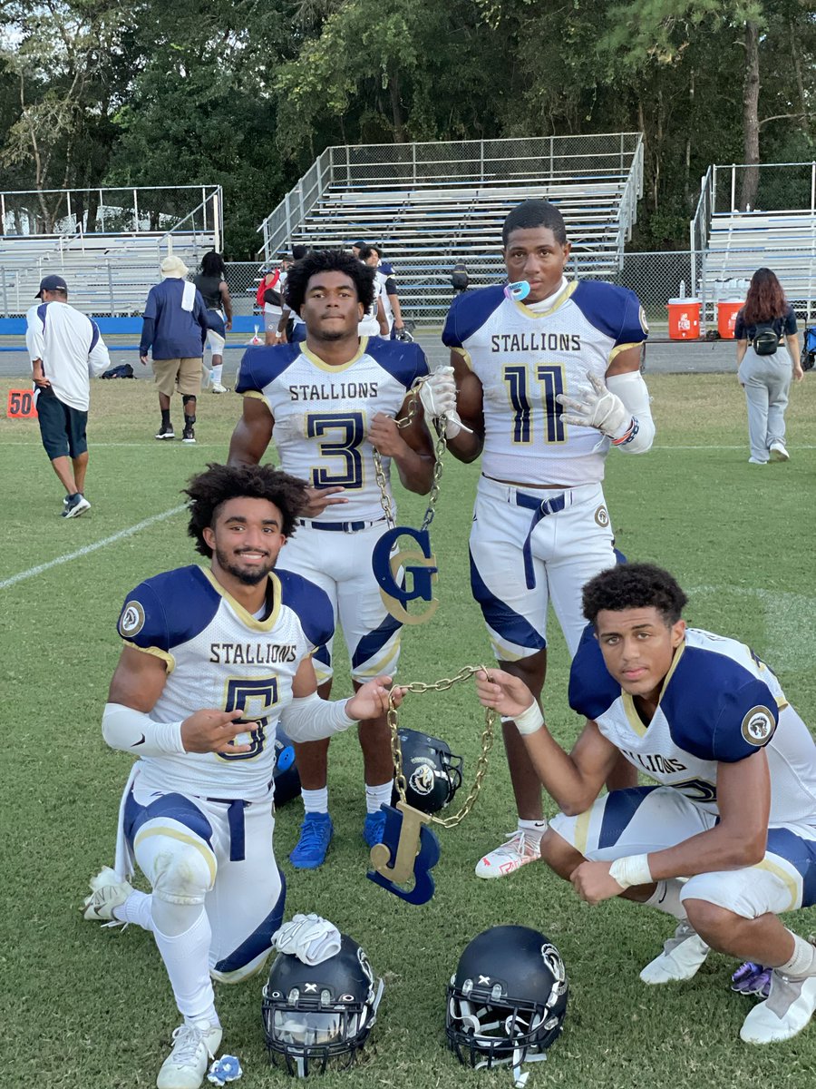 fodsainc's tweet photo. Gas Club and JackBois from Saturdays game!
@Calebmcgarity01 with two picks &amp; FG block 
@CapersRonique with his second pick in a row
@jaylinx2 with A game winning touchdown 
@AyindeBankole_ A huge run and over 100+ yards https://t.co/ZO4Xr3nIwa