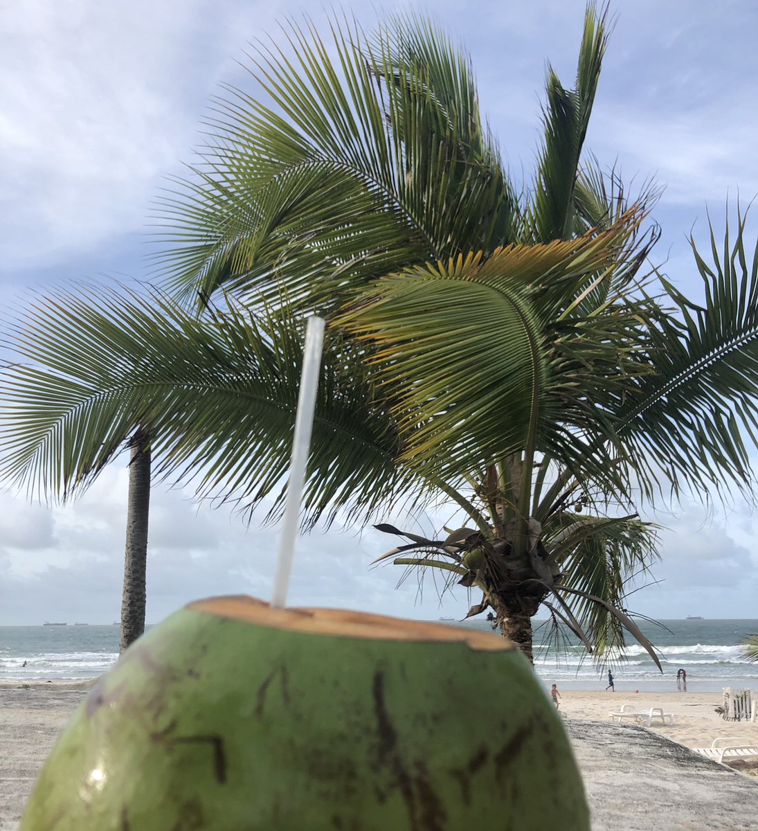 ScHuehnerkrisp's tweet photo. @spreeblick Schön Radio hören aufn Montagnachmittag #Spreeblick #Atlantikblick https://t.co/wwmGbWQkBB