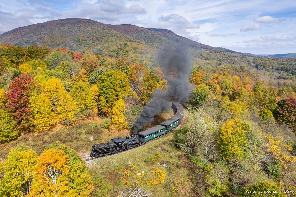 It has been a beautiful fall at Cass! Enjoy these photos captured over the past week showing the spectacular color that has surrounded the railroad! 🍂🍁