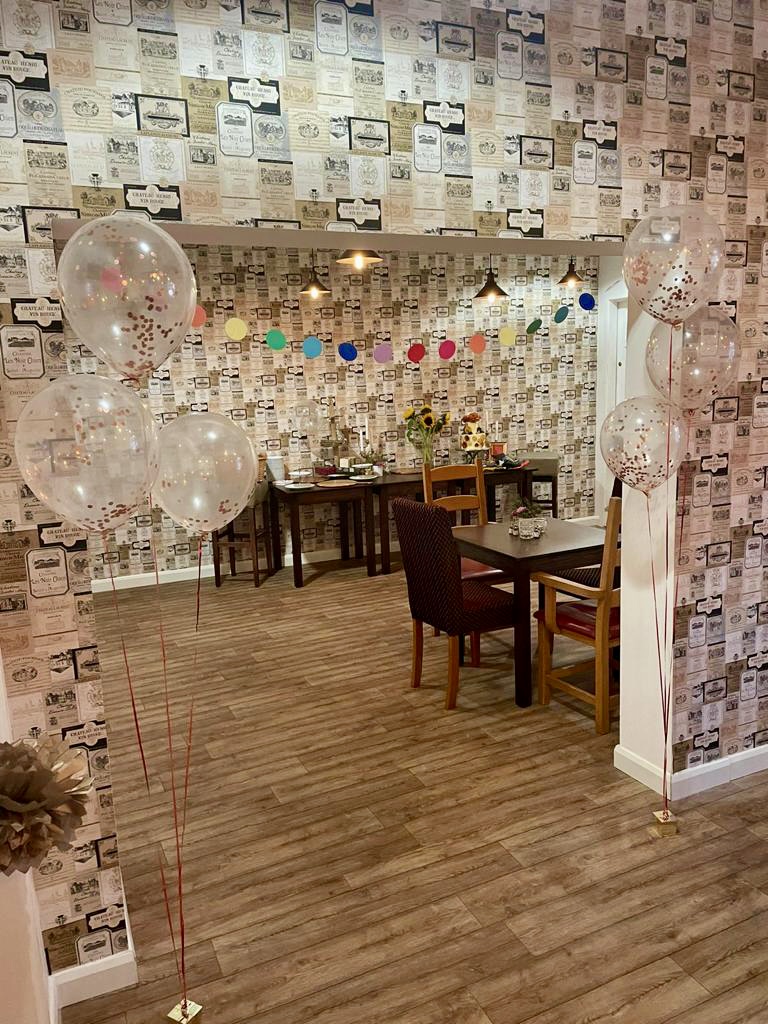 BottlesWine's tweet photo. We hosted our 1st private event in our in our New Wine Shop at the weekend! 🥳 If you're looking for a unique venue for your Celebrations, Xmas Party, Wine Tasting or Corporate Event, please get in touch at shop@bottleswinemerchants.co.uk or call 01905 964188. #WorcestershireHour https://t.co/xhI4AaX8AR