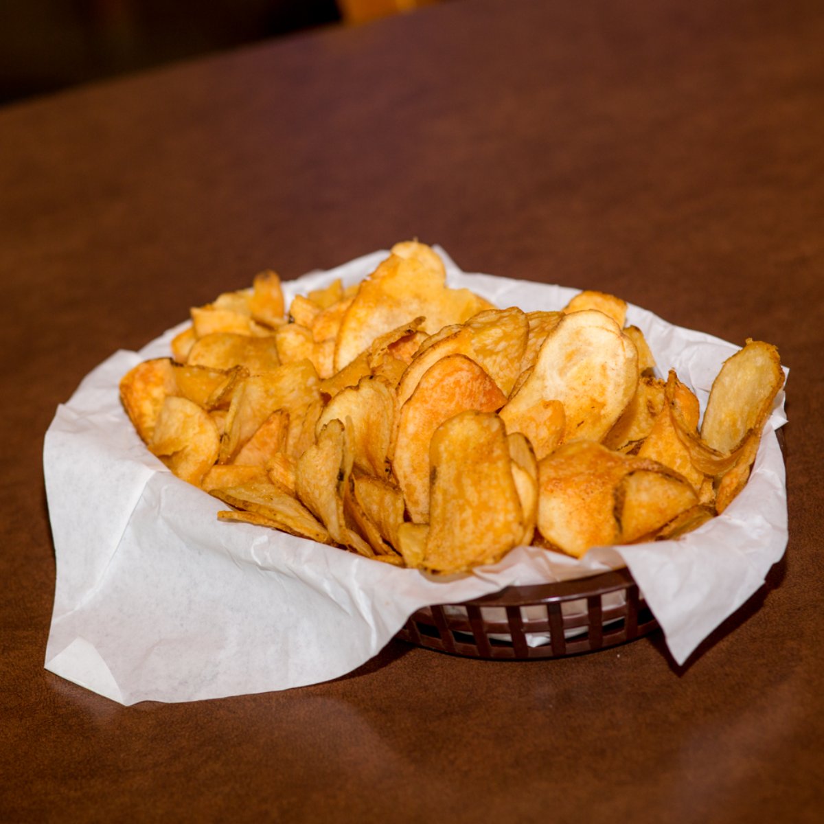Nov_Sulphur's tweet photo. Choosing to order a basket of Novo Chips isn’t difficult, but telling your friends you aren’t sharing is! https://t.co/w6jyJTpFOX