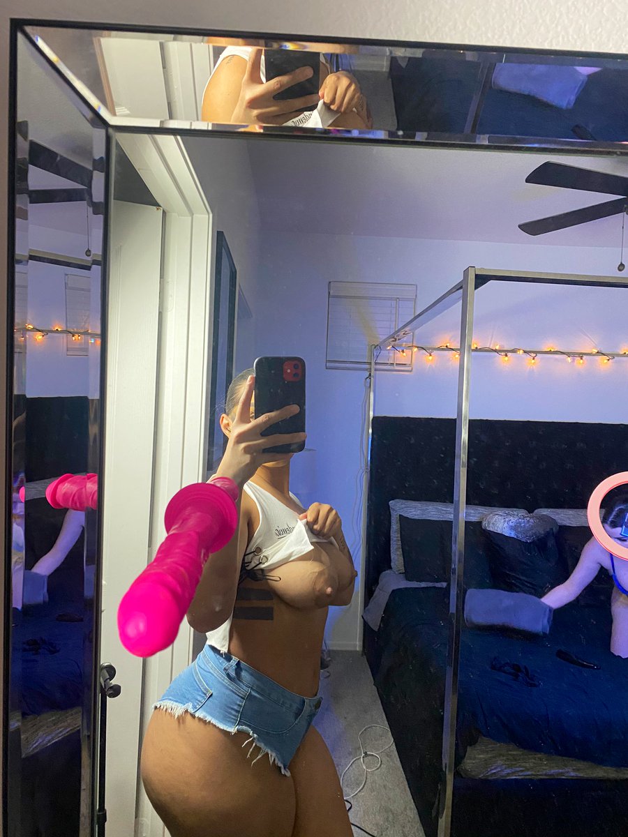 IG Theonlysafariiiii's tweet "🍈🍈 " Trendsmap