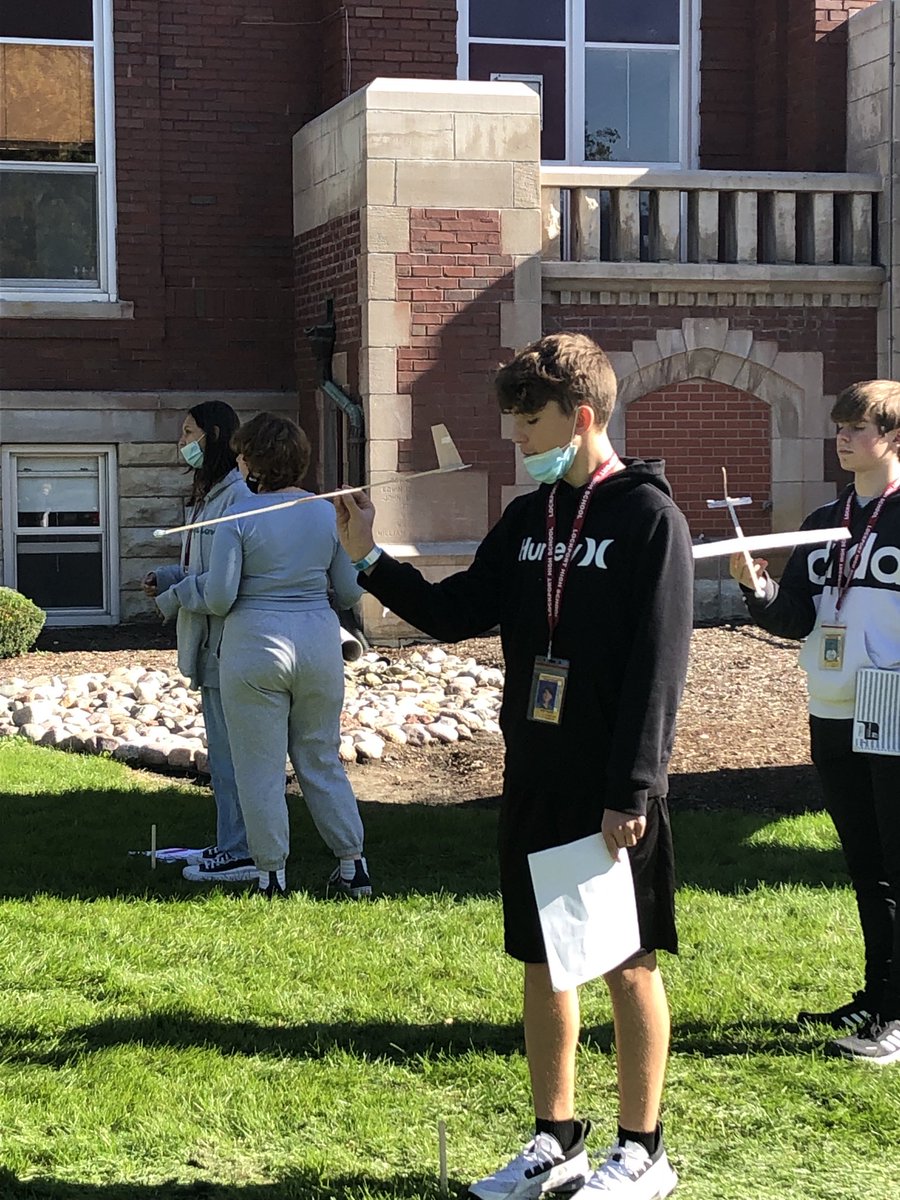 TrishSurman's tweet photo. LTHS Stem Class ⁦@DanMostyn⁩ … accuracy measurement.. want a zero! https://t.co/TgB3MRLGjB