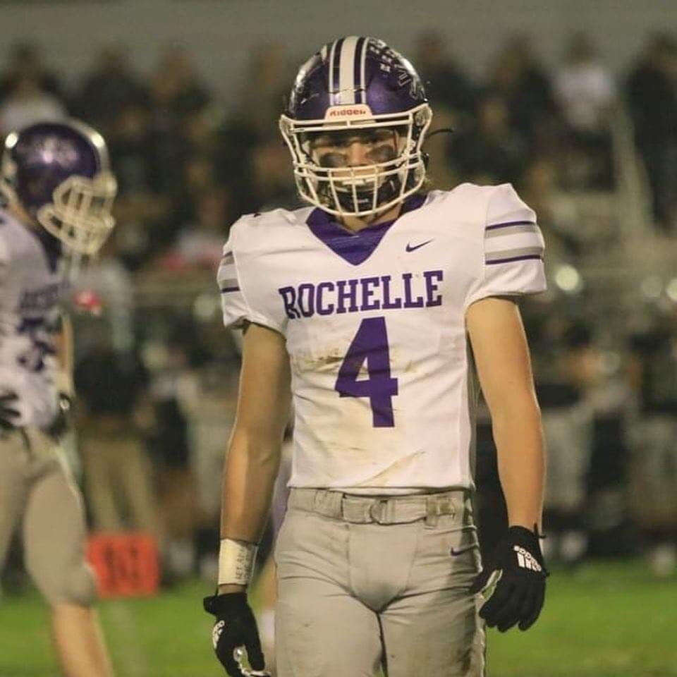 RTHS_Football's tweet photo. Senior, #4 Braden Alfano https://t.co/O6bK4lp7BI