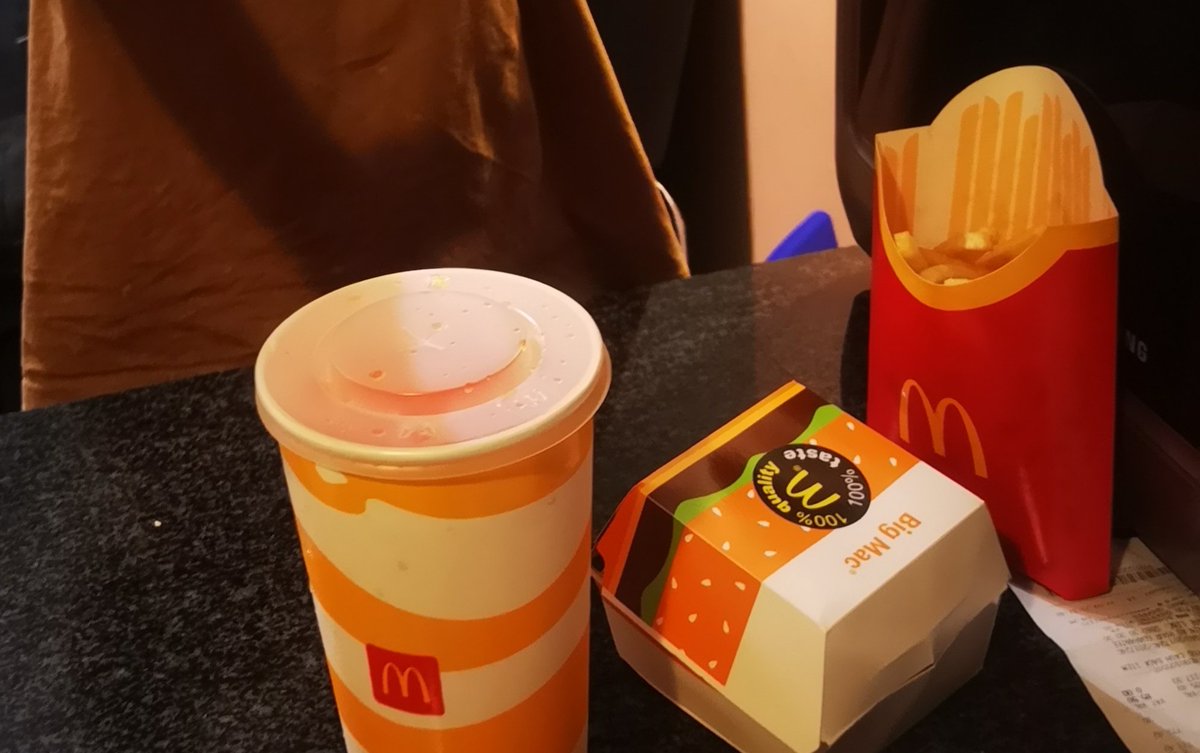 kamogelo1maleka's tweet photo. @jozifm @McDonalds_SA Big Mac all the way https://t.co/0tAxheDtxm