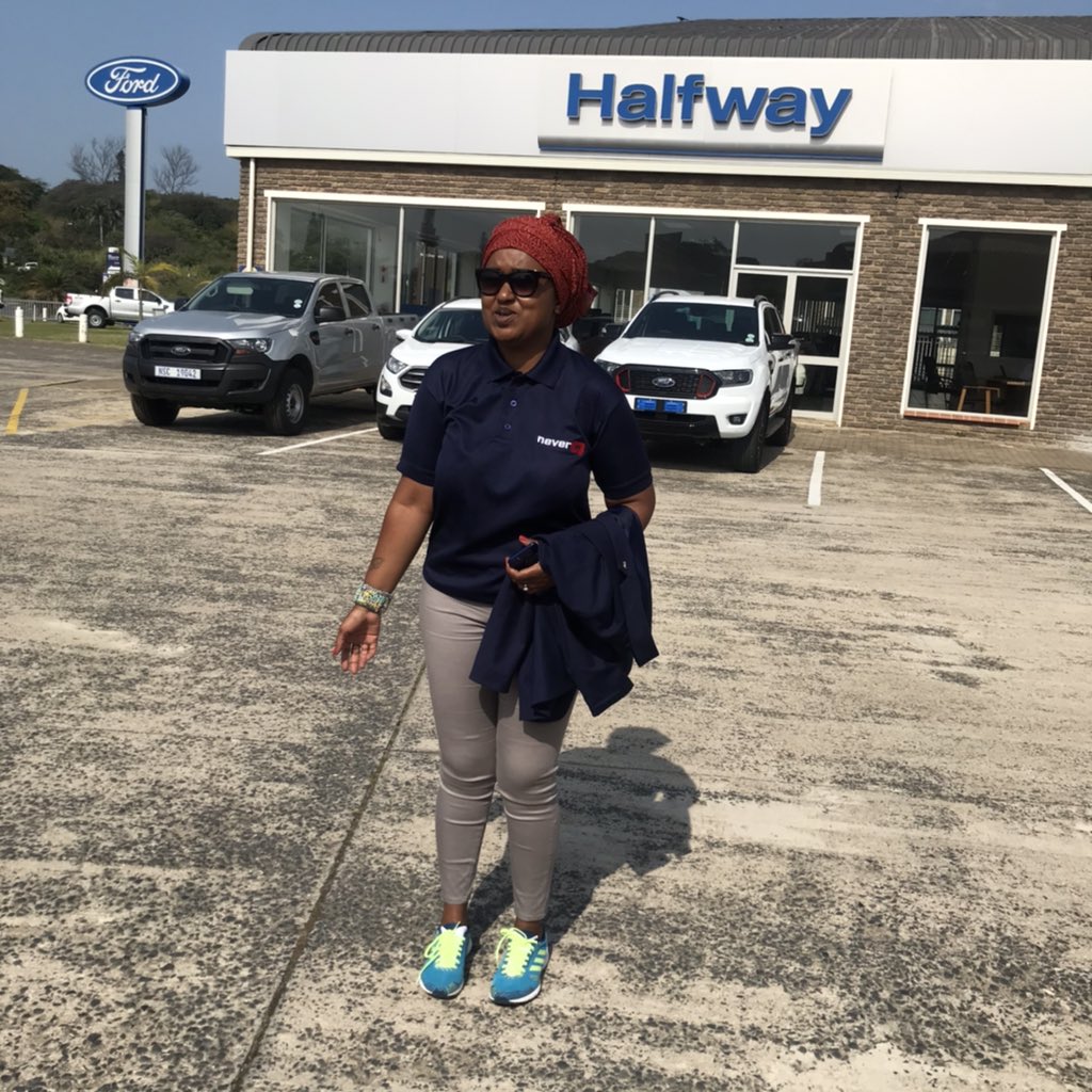 Nosipops's tweet photo. Manje iteku iskhindi iGolfer ngingene umgwaqo ๐
#NeverQ #Motolicensing https://t.co/EdPxq28Q9J https://t.co/vHLKVEc9E2