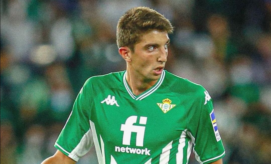 _DanielCabezas's tweet photo. Edgar González vs @Alaves

➡️ 94 minutos.
➡️ 66 toques.
➡️ 57/59 pases.
➡️ 96,6% precisión de pase.
➡️ 9/10 balones en largo.
➡️ 7 recuperaciones.
➡️ 5 despejes.
➡️ 2 faltas.
➡️ 1 disparo bloqueado.
➡️ 1 entrada.

‼️Nivelazo II. 

[@OndaBetica][#Betis] https://t.co/LUXH7aCXU7