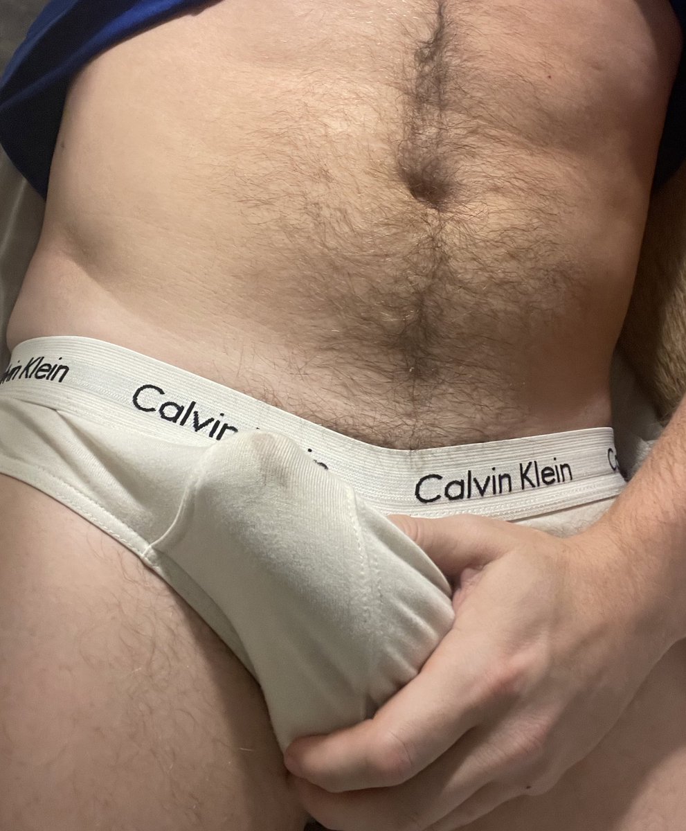 dadbodjock's tweet photo. Leaking a little #briefs #dadbodjock https://t.co/407ZGsBBU3