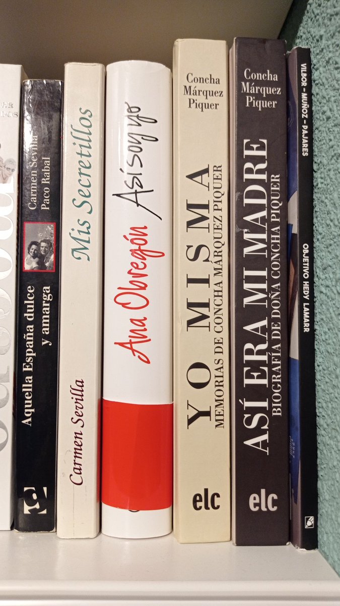 ATronchalomos's tweet photo. Hoy, nuestra Biblioteca #ATronchalomos ondea a media asta porque se ha ido la gran Conchita Márquez Piquer. Nuestro sentido pésame a Ramiro y al resto de su familia. Descanse en paz #ConchaMarquezPiquer https://t.co/Ga6xBzUZuM