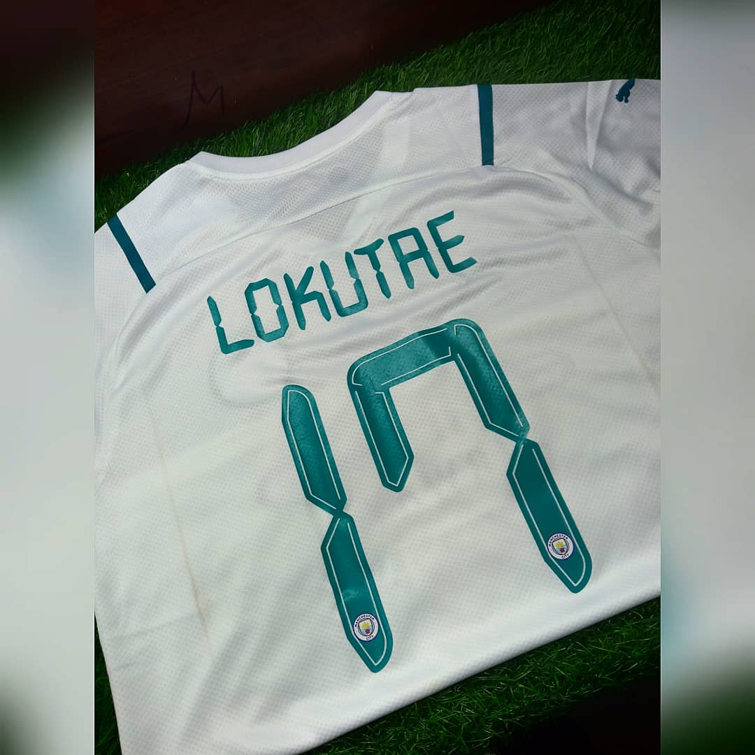 Jerseynet2's tweet photo. Man City away jersey 🤍🤍🤍 

Available in fans and players version🔥🔥🔥
Get yours on 0706700137 or 0786935122 ☎️☎️☎️
.
.
.
.
#ManCity
#ManchesterCity
#puma 
#debryune
#football https://t.co/t1DMohUYUa