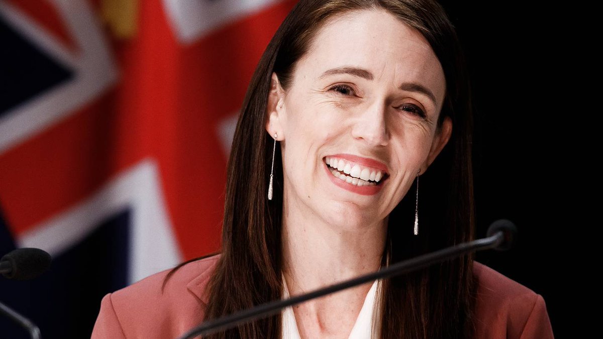 1NewsNZ's tweet photo. Auckland will be out of Level 3 by Christmas - Ardern https://t.co/6jV2uc8yGu https://t.co/BT1RdqYcr1