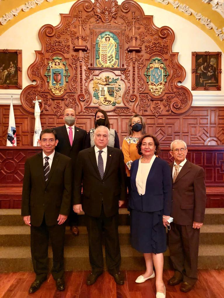 RTurismoMx's tweet photo. El secretario de Turismo del Gobierno de #México, Miguel Torruco Marqués, encabezó en la ciudad de #Puebla la celebración del 30 aniversario de la #Conpeht...
#RevistaTurismo @SECTUR_mx @TorrucoTurismo
https://t.co/CJ7lRzFeBk https://t.co/6hSRFVgZ1y
