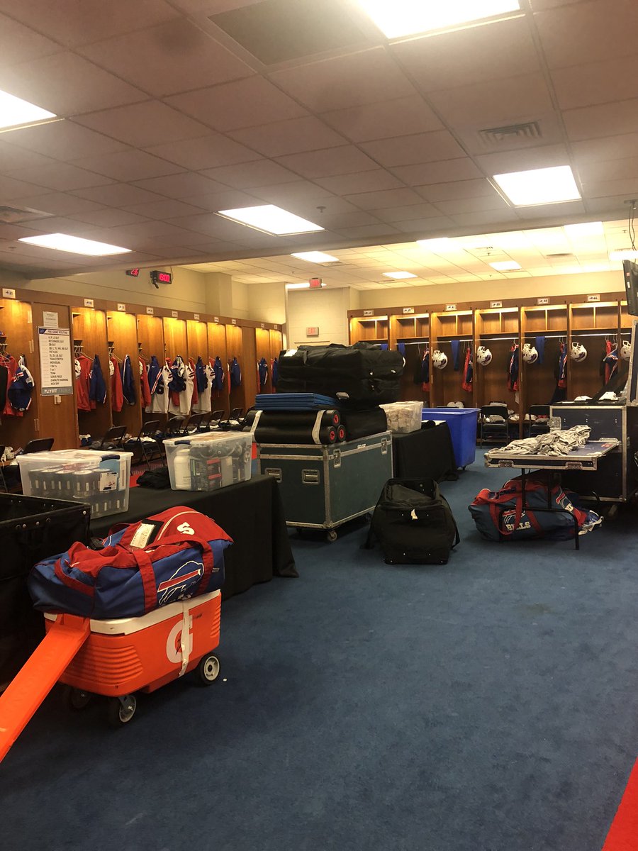 billsequipment's tweet photo. Locker Room setup for MNF #BillsMafia https://t.co/UcXcDDpn15