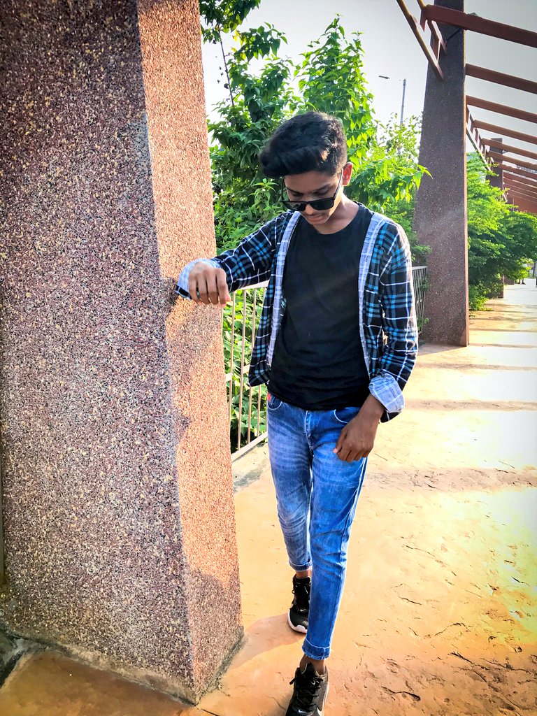 premIng95250857's tweet photo. #reels #instagram #reelsinstagram #love #trending #instagood #explore #viral #tiktok #explorepage #reelitfeelit #follow #india #instadaily #photography #followforfollowback #likeforlikes #like #reel #memes #fashion #foryou #music #reelsvideo #fyp #reelkarofeelkaro #reelsindia https://t.co/tF0dyAhefT