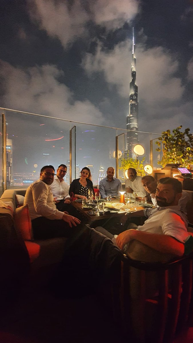 @GITEXTechWeek ...enjoying Gitex Experience, dopo la giornata trascorsa nel cuore della tecnologia sullo stand Avaya, si prosegue il teamwork nella Dubai by night! Con #Avaya, sempre #ExperiencesThatMatter 🤗
