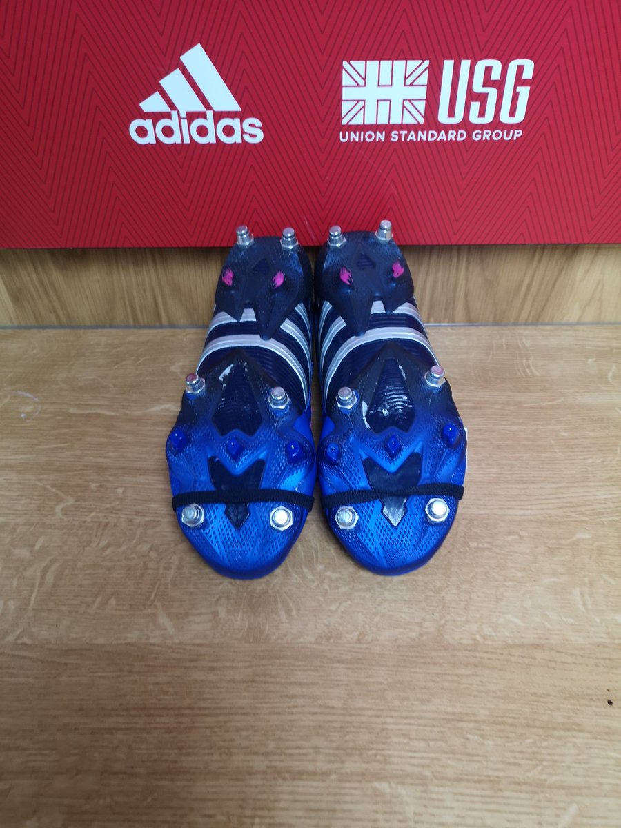 HopCarl's tweet photo. Little conversion done today for @SheffieldUnited s Oliver Norwood on his new Adidas predator pulse FG UCL ready for the game v Millwall tomorrow #bladesmen #sheffieldunited #adidasfootball #adidas #adidaspredator #predatorpulse #Remake #studs https://t.co/5fSmCD6MlZ