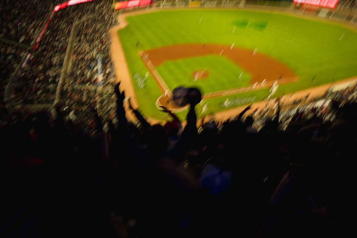 Rosario - before/after game winner. Absolute chaos.  #LeicaQ2 #NLCS