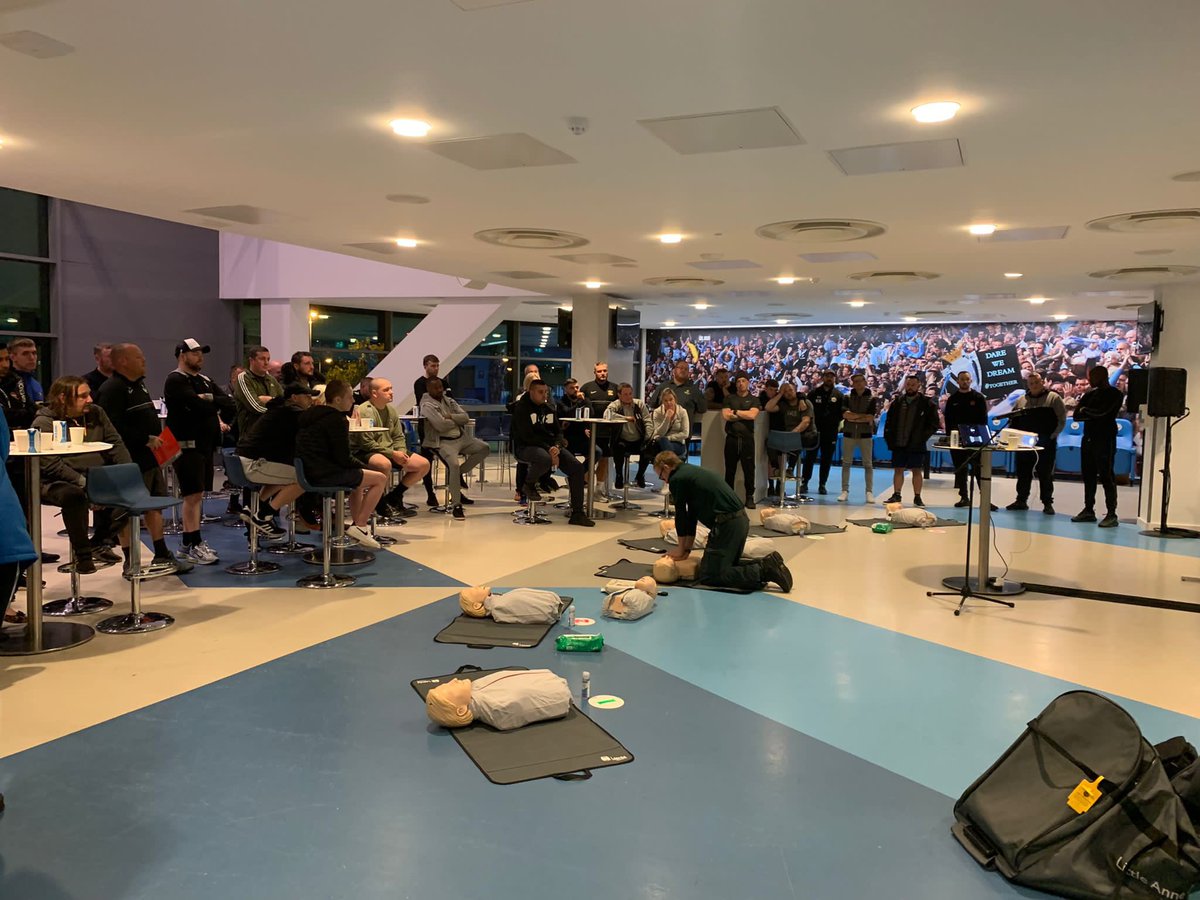 Thank you to all the clubs that attended tonight’s Resuscitation &amp; Defibrillator training in partnership with <a href="/NWAmbulance/">North West Ambulance Service</a> &amp; <a href="/ManCity/">Manchester City</a>. 

We all hope that these skills will never be called upon but a HUGE thank you to <a href="/NWAmb_Davidmc/">David McNally</a> for delivering this vitally important session